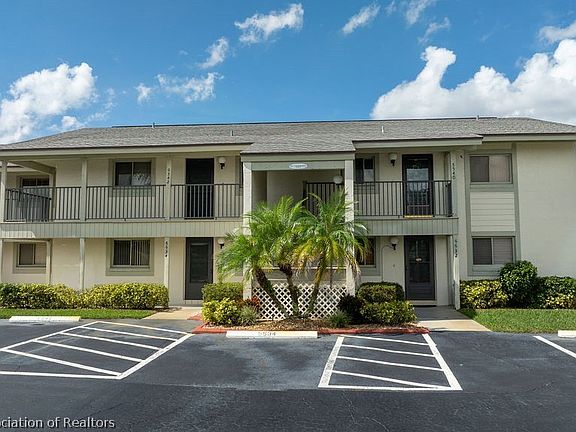 3rd image of 5542 Matanzas Dr