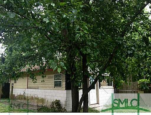 5th image of 228 Chatham Villa Dr