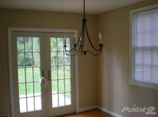 6923 Carlton Ave, Falls Church, VA 22042