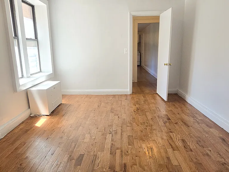 731 Gerard Ave #4F — Photo 5