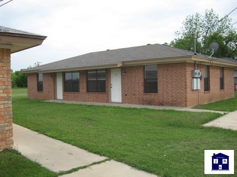 1st image of 608 N 4th St