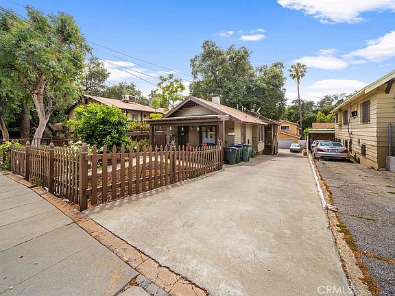 3rd image of 1419 El Sereno Ave