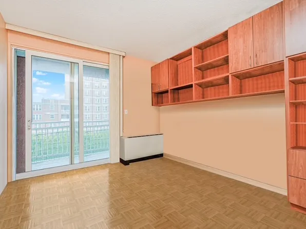 60 Oceana Drive West image 12 of 17