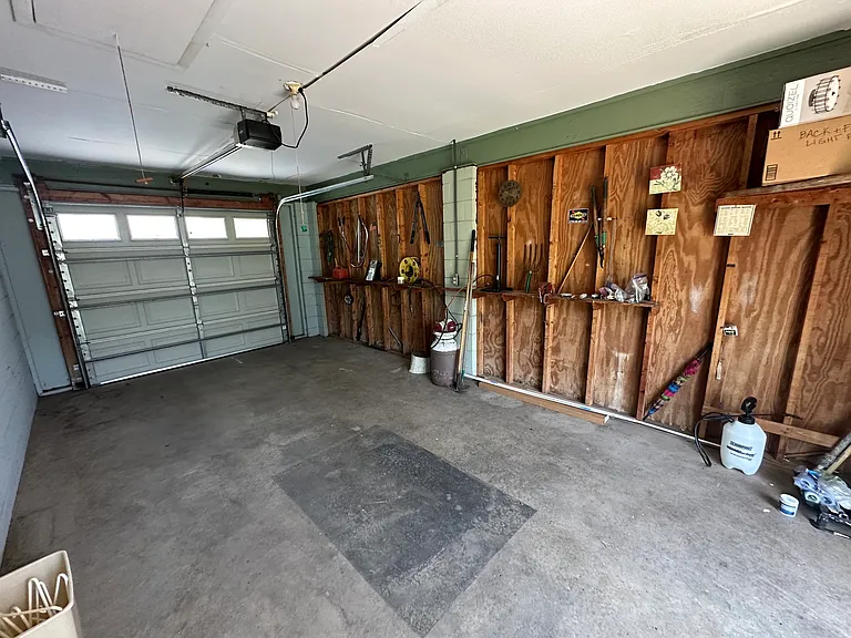 1864 W Gardenia Dr — Photo 11