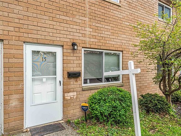 2nd image of 797 Babbitt Rd APT 15