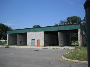 580 Mastic Rd, Mastic Beach, NY 11951