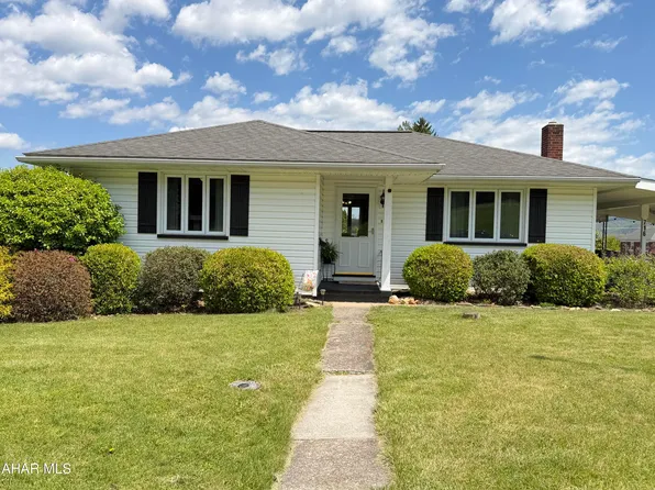 716 Sage Hill Dr, Williamsburg, PA 16693