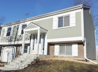 247 Lincoln Dr, Bartlett, IL