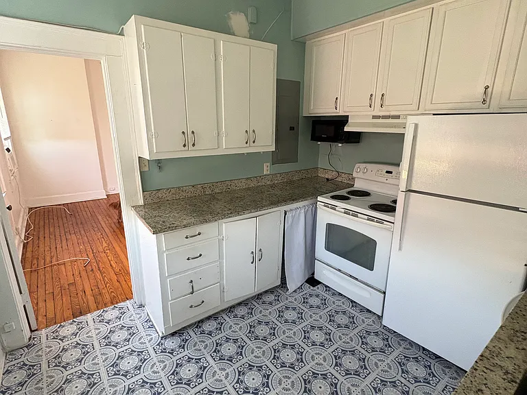 107 Ashley Ave #D — Photo 14