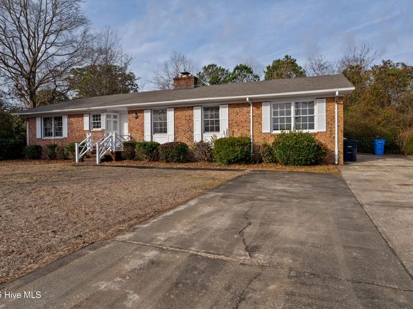 1007 Henderson Drive, Jacksonville, NC 28540