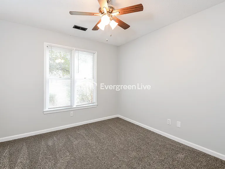 124 Auburnleaf Dr — Photo 8