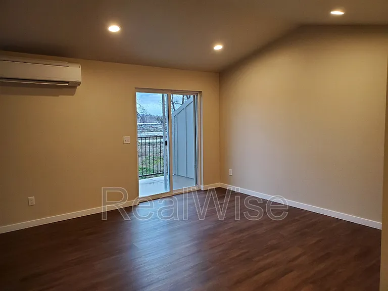 228 Cheryl Ln #13 — Photo 6