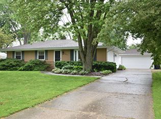 1407 Meadowlane Ave, Mount Pleasant, WI 53406