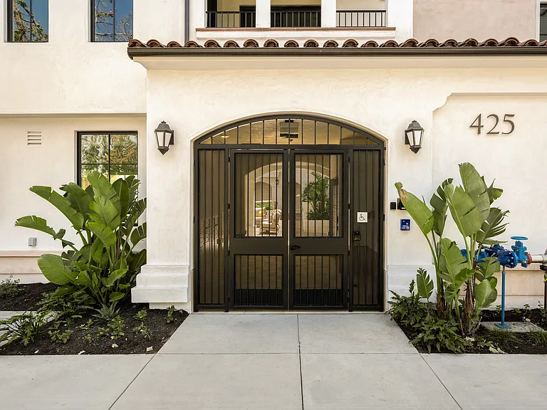 El Jardin — Photo 2