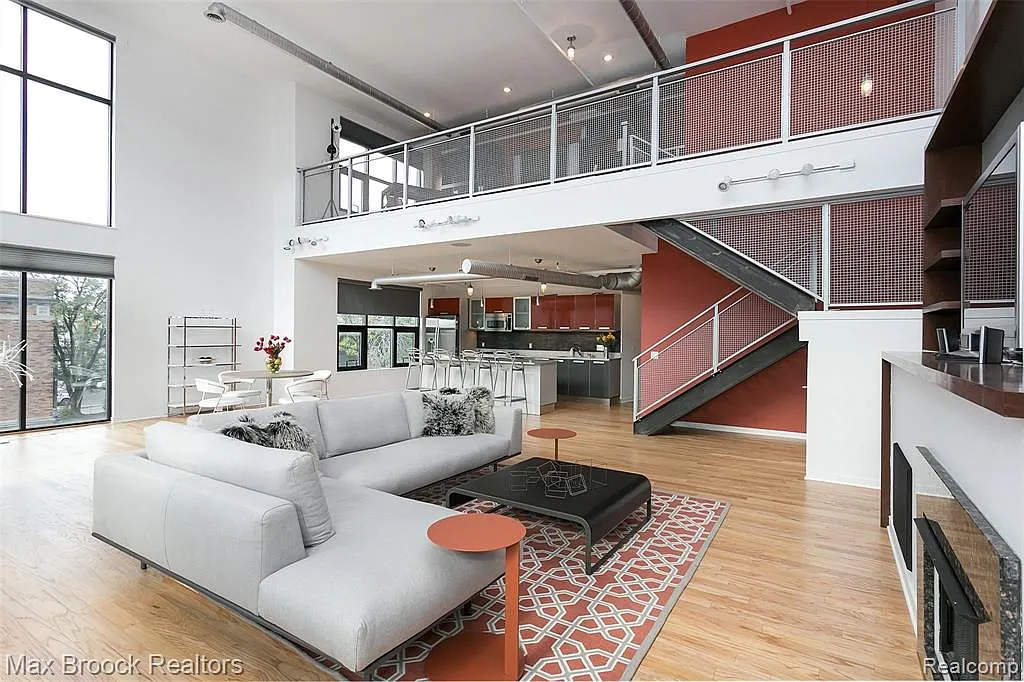 2 bed, 2878 sqft, $3,950 — Photo 2