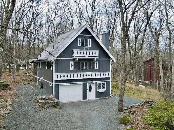 100 Cottonwood Dr, Lords Valley, PA 18428