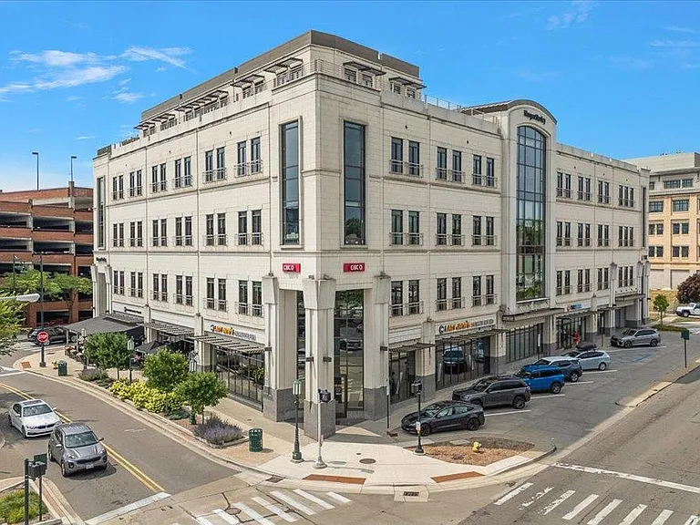 34901 Woodward Ave #5 — Photo 1