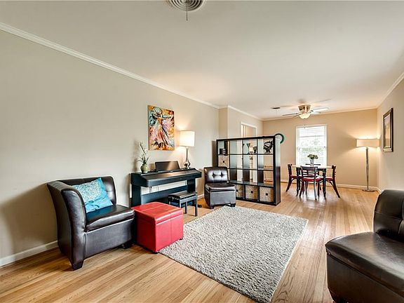 3rd image of 10660 Lorwood Dr