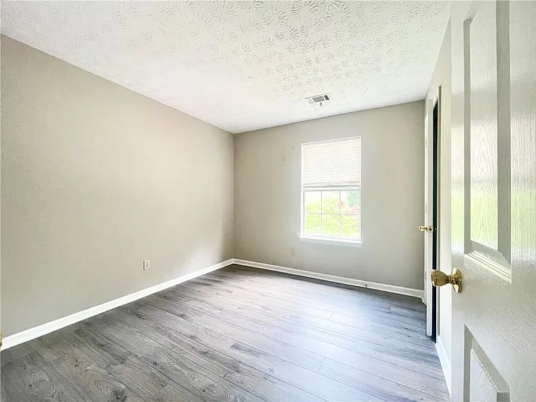 10680 Mortons Xing — Photo 16