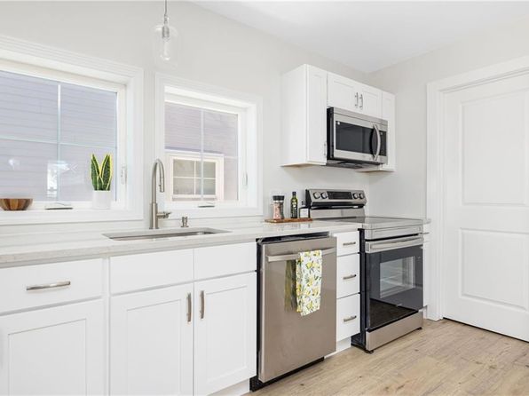 1 Nobert St UNIT 1, Warren, RI 02885