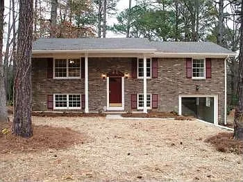 6340 Connell Rd photo 1