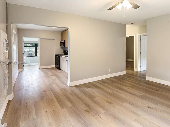 5th image of 524 NW 21st Ave