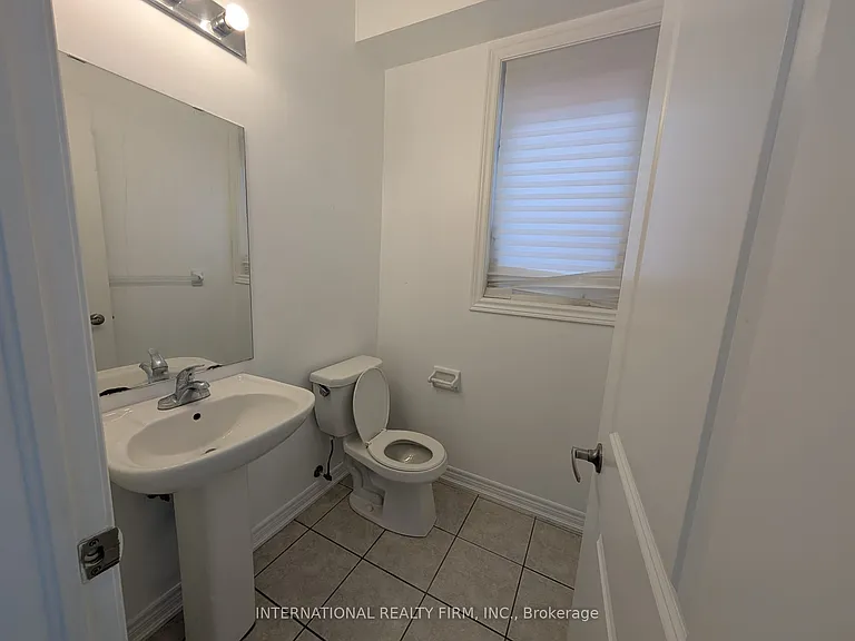 734 Yarfield Cres #MAIN — Photo 6