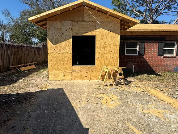 2nd image of 57 Hemlock Dr NW
