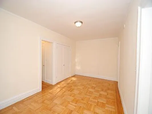 Rented by Buchbinder & Warren | media 28