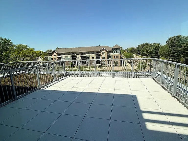 Mira Apartments — Photo 70
