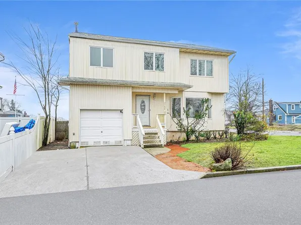 3755 Oleta Place, Seaford, NY 11783