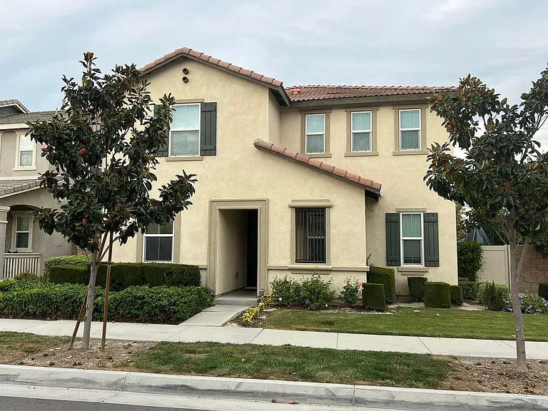 5071 S Centennial Cir — Photo 1