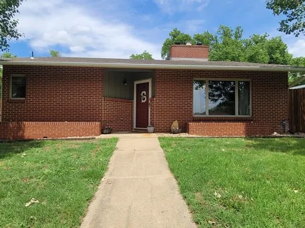 307 E 4th St, Ellsworth, KS 67439