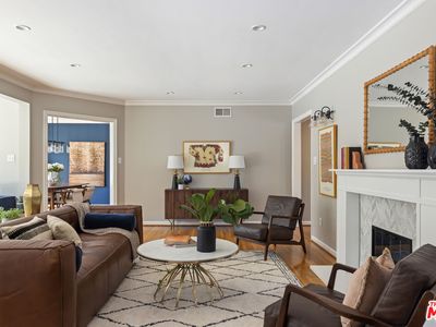 5919 S Croft Ave, Los Angeles, CA, 90056