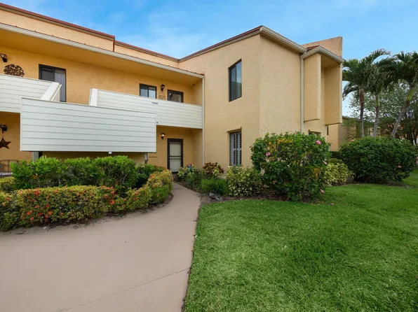 5353 SE Miles Grant Road #104, Stuart, FL 34997