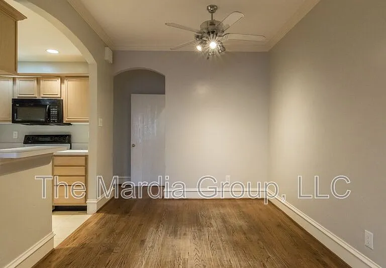 3904 Brandon Park Dr — Photo 7