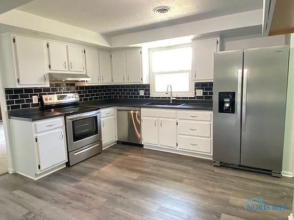 4th image of 502 Wesley Ave