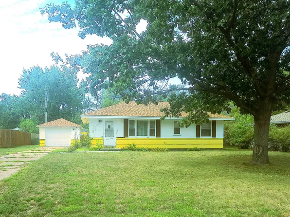 11740 Ilex St NW, Coon Rapids, MN 55448