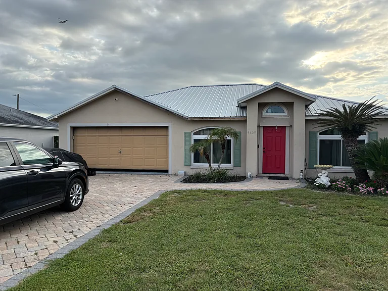4609 Palmetto Dr — Photo 16