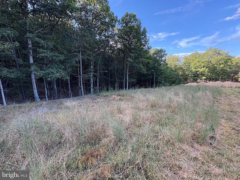 2nd image of 27 Bear Paw Dr
