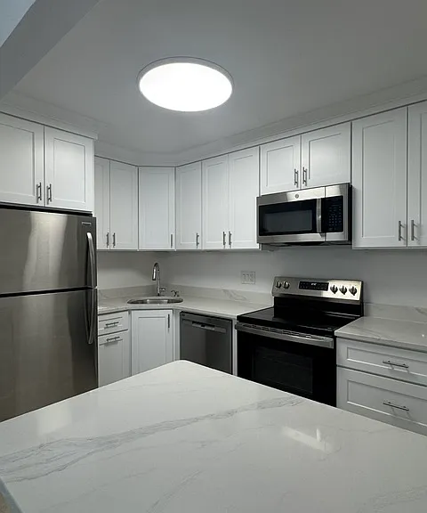 54 Hope St — Photo 3