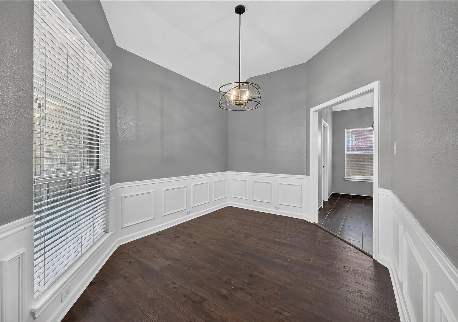 Move-In Ready 3BR Home in Prime Lewisville Location — Photo 4