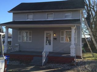 129 W Jackson St, Knightstown, IN