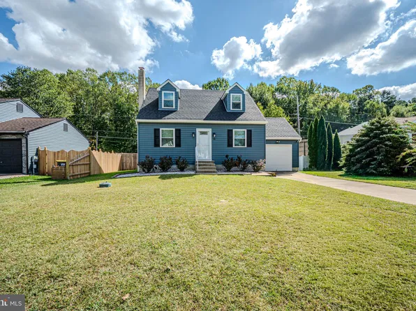 32 Thomas Jefferson Blvd, Newark, DE 19702