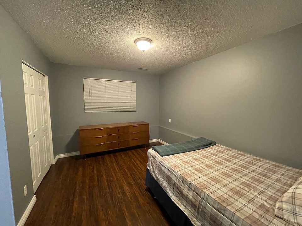 1st image of 800 Valhalla Dr #22