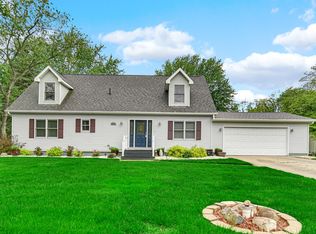 3388 N Chianti Dr, La Porte, IN 46350