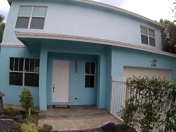 2nd image of 616 SE 13th St
