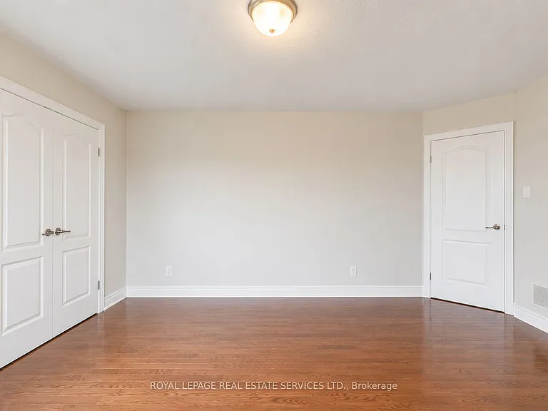 2473 Tesla Cres — Photo 29