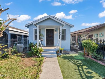 1766 E 105th St, Los Angeles, CA, 90002