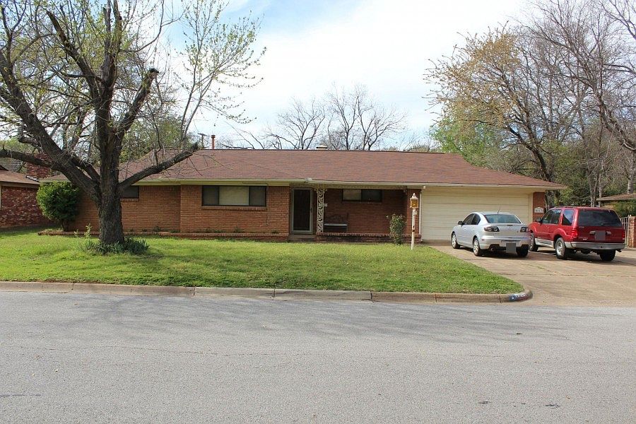 1st image of 4613 Catchin Dr